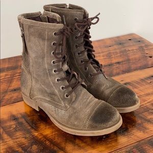 Lace up boots